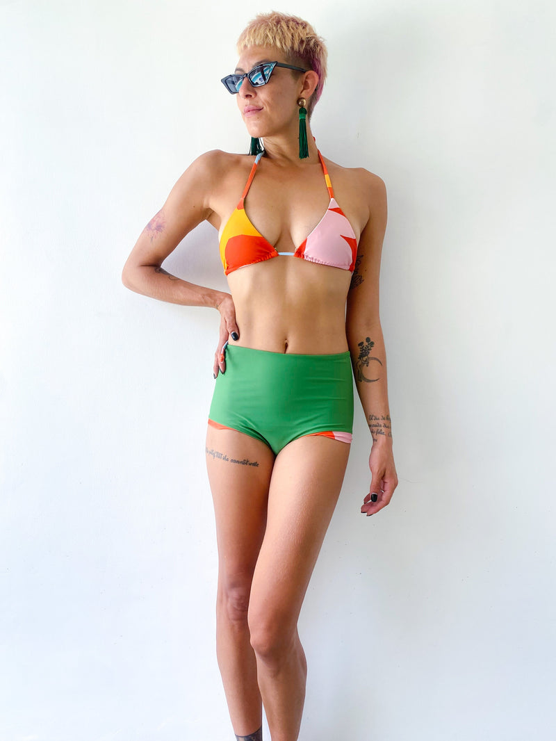 THE HIGHWAIST BOTTOM - PAPERCUT/GREEN